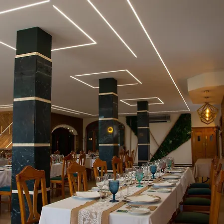 Restaurante El Cary 3* Montemayor