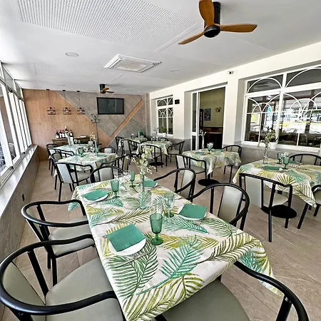 Restaurante El Cary 3*