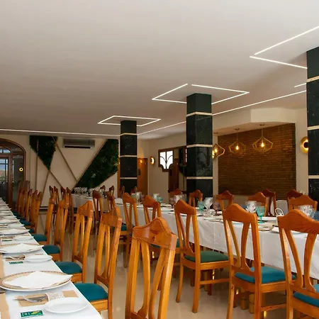 Restaurante El Cary 3* Montemayor